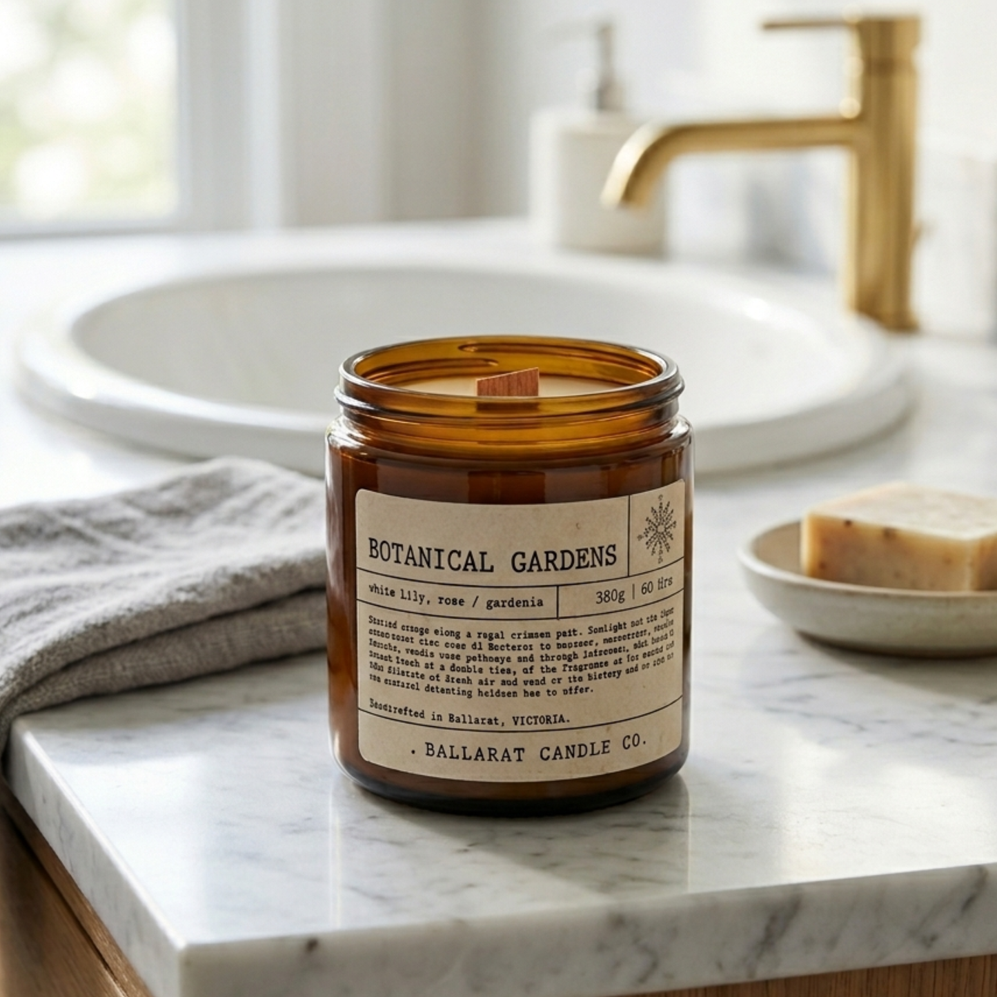 Botanical Gardens Large Candle Jar + Gift Box, 380g
