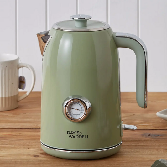 Retro Manor Electric Kettle, Green