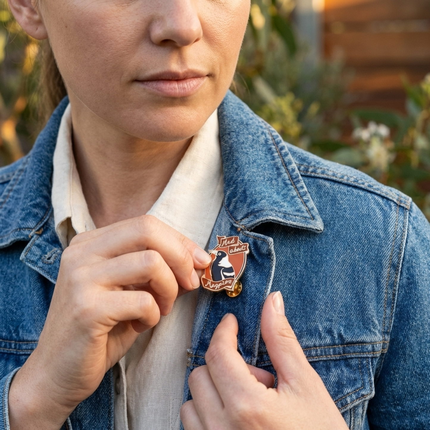 Australian jewellery - Mad about Magpies Enamel Pin