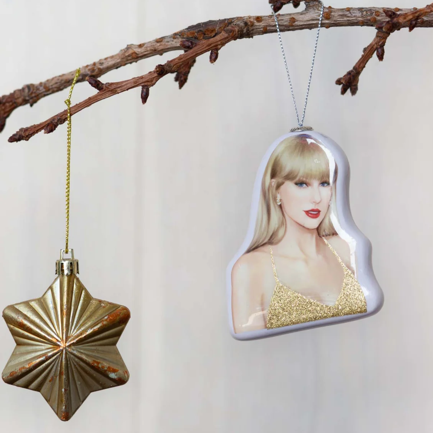 Taylor Swift Christmas 3D Bauble